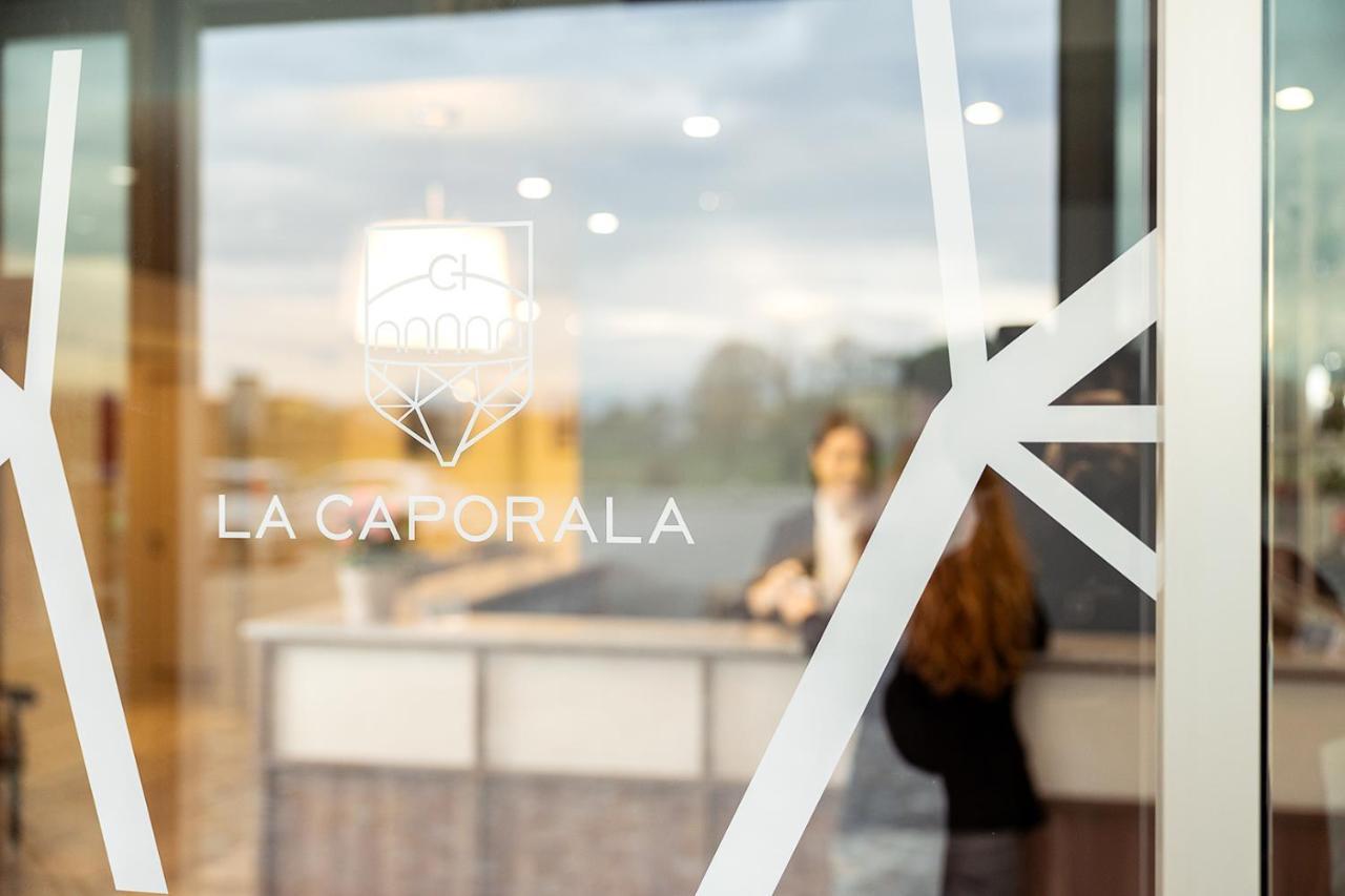 Hotel La Caporala 卡斯泰尔达扎诺 外观 照片